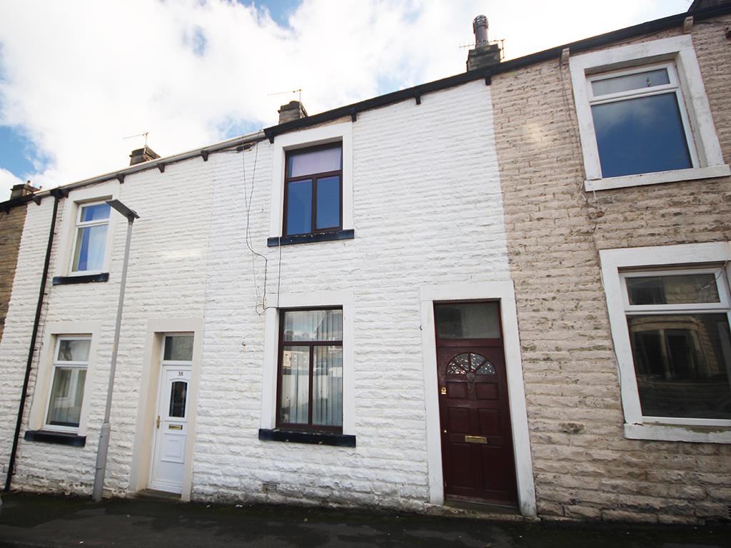 2 bedroom mid terrace house To Let in Barnoldswick - IMG_5436.jpg